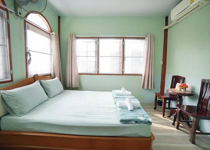 บ้านห้วยลูกนกฟาร์มสเตย์ Banhuailuknok * Ratchaburi